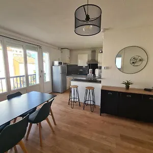 Apartamento T2 Rénové Avec Parking Gratuit Sur Place, Valence (Drome)