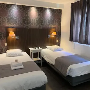 Les Negociants Hotel